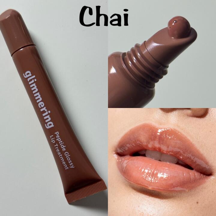 Peptide glossy lip treatment